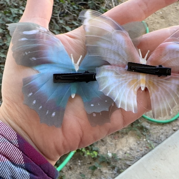 2pcs of Butterfly decoration. - Picture 2 of 2